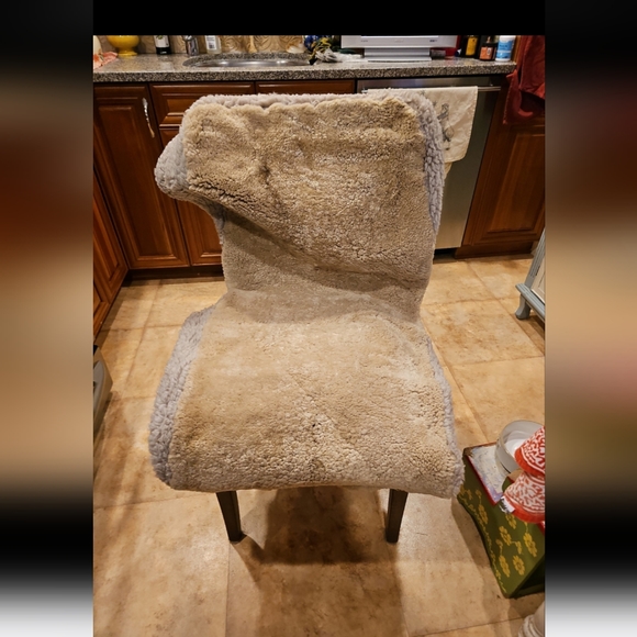 A set of sheep fur car seats - Picture 2 of 5